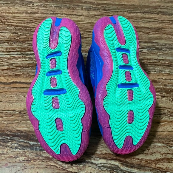 Adidas - Picture 8 of 10